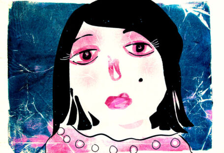Feminines Porträt Rosa Schöhnheit auf blauem Grund